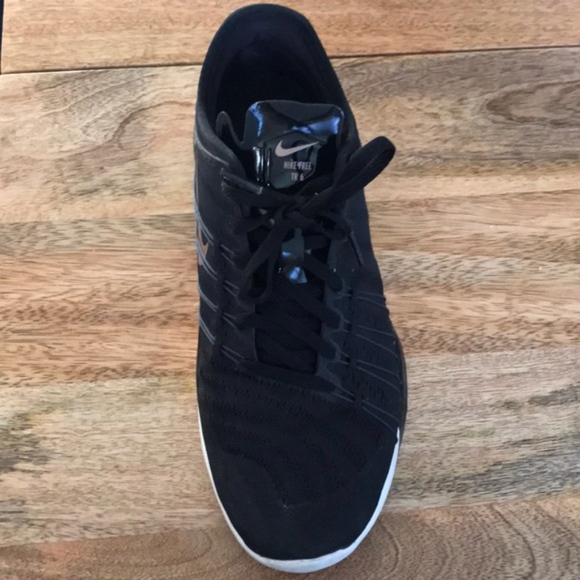 nike free tr 6 rose gold